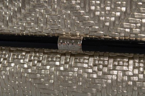 Image 1 of Diane Von Furstenberg, pochette intrecciata dorata