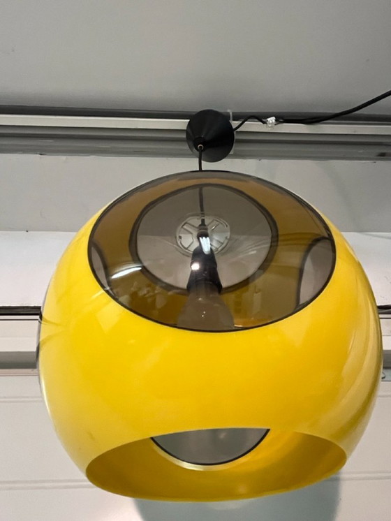 Image 1 of Lampada a sospensione gialla Space Age Bug Eye di Massive