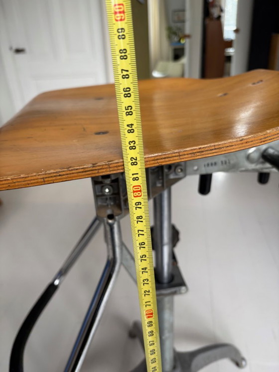 Image 1 of Sedia da tavolo da disegno regolabile anni '60