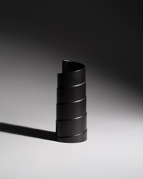 Image 1 of Marcello Morandini &amp; Tapio Wirkkala Rosenthal Dúo de jarrones de porcelana mate Noire