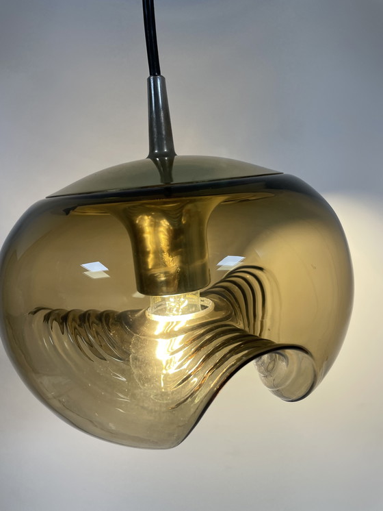 Image 1 of Lámpara colgante Futura de cristal ahumado ondulado de Peill & Putzler, 1970