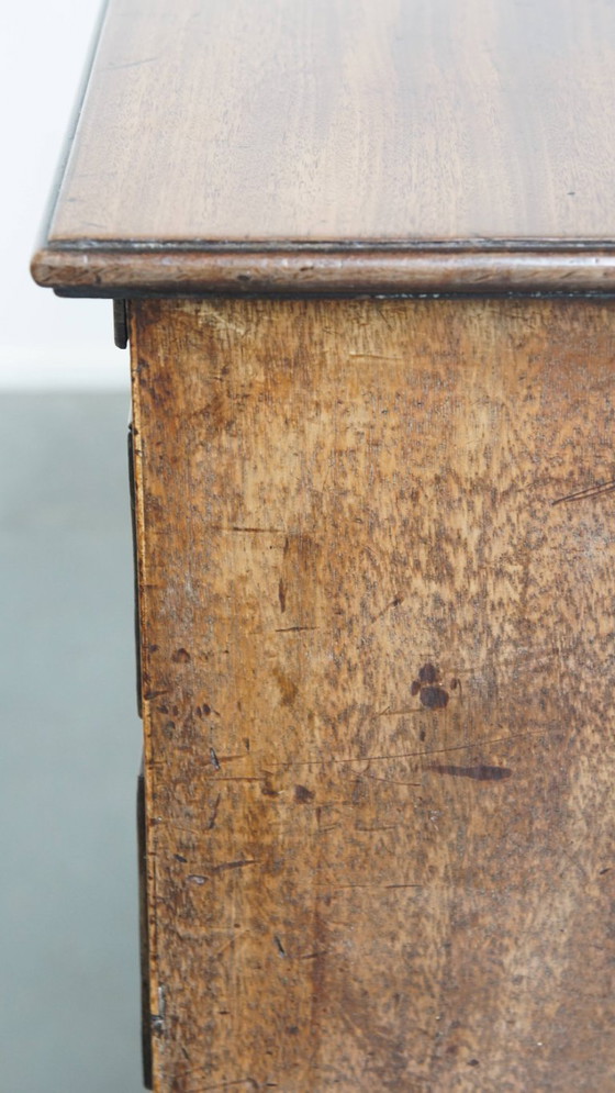 Image 1 of Preciosa cómoda inglesa antigua del siglo XVIII