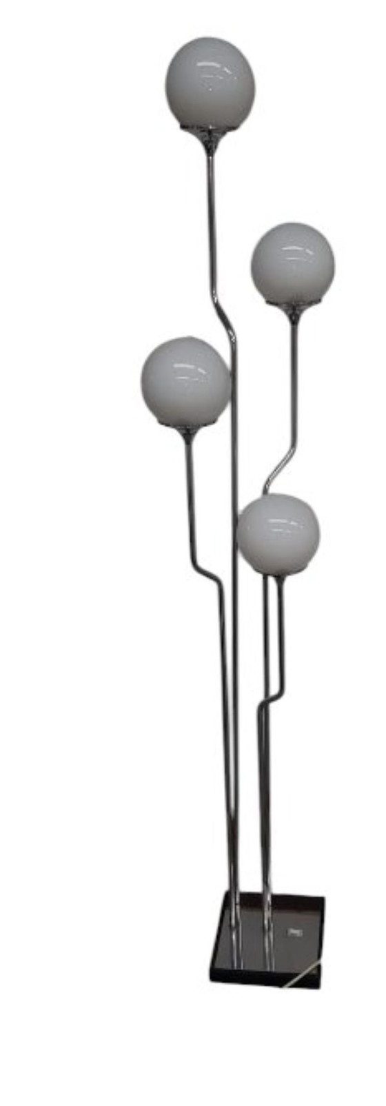 Image 1 of Ensemble de deux lampadaires italiens Goffredo Reggiani à orbe chromé des années 1960