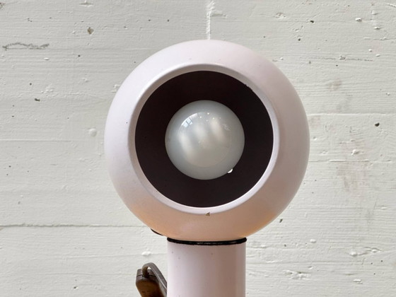 Image 1 of Set di 2 lampade da tavolo a forma di occhio magnetico, color lilla, Italia, anni '70