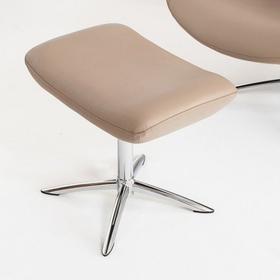 Sillón de piel con reposapiés. Modelo Lotus. Fabricante: Kebe. ​​Dinamarca. – Sillones reclinables, Leather (photo 9 of 13)