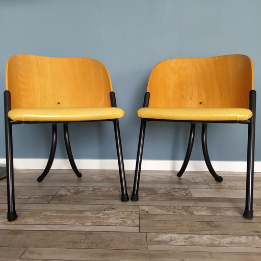 2x Eettafel-, zithoek-, wachtruimte- of kantoorstoelen.