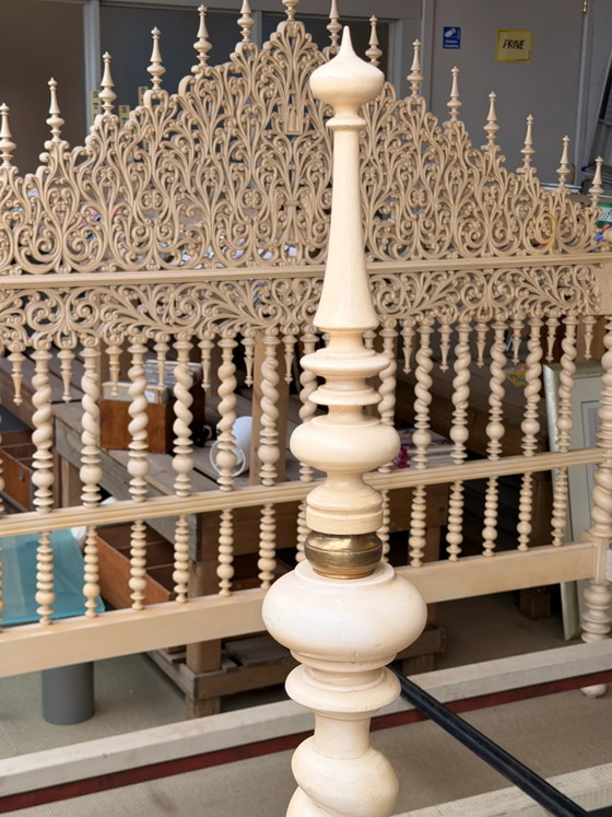 Ornate Hand-Carved Four Poster Bed – Furniture (photo 5 of 6)