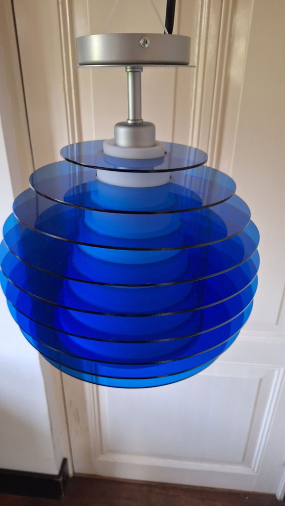 Modernist Disc Pendant Lamp – Linea, Metal, Plexiglass (photo 5 of 12)