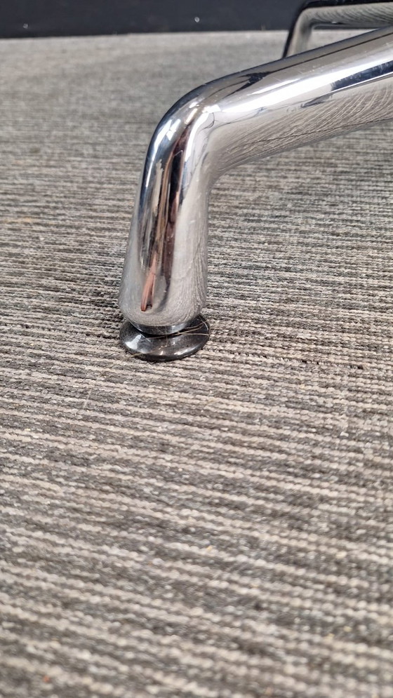Vitra Eames Segmented Table Besprechungstisch – Plastic, Wood (photo 6 of 12)