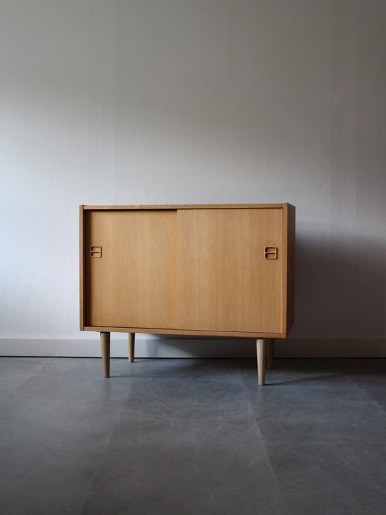 Image 1 of Vintage Danish sliding door wardrobe in oak