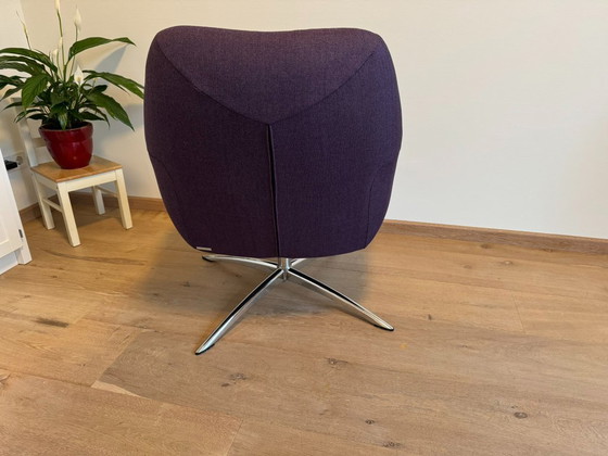 Image 1 of Poltrona Topform 'Lily' tessuto viola Barcellona