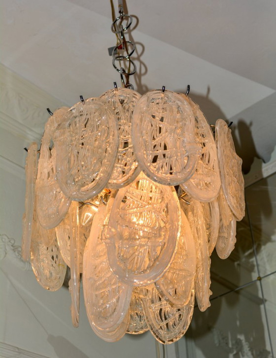Image 1 of Lustre vintage en verre de Murano, suspension Mazzega Leaf, luminaire chromé style années 50
