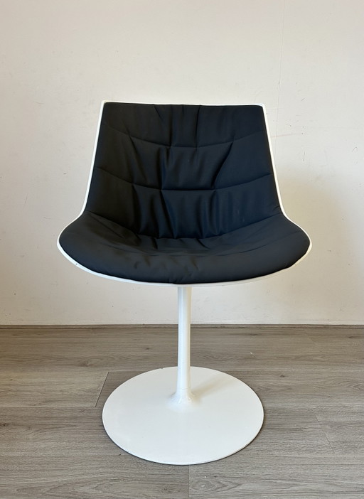 6 MDF Italia Flow Design Eetkamer Stoelen – eetkamerstoelen, Plastic, Metal (photo 2 of 15)