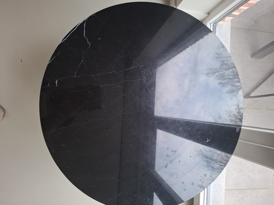 Image 1 of Zwarte Bijzettafel Met Marmer Blad