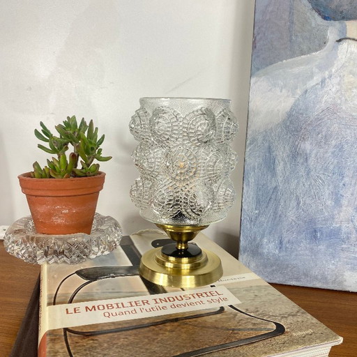 Antique globe table lamp in molded clear glass and brass base – tafellampen