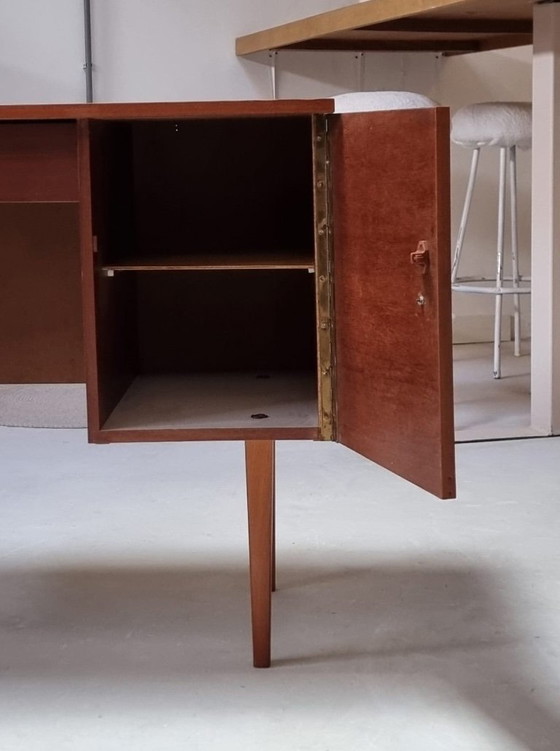 Image 1 of Escritorio de los años 70