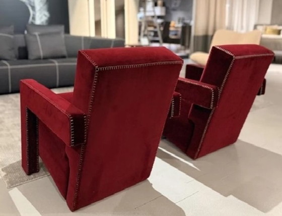 Image 1 of 2x Cassina 637 Utrecht fauteuil (nieuw, nooit gebruikt) in Ortigia/Pruimkleurig fluweel met dekenstiksels VERKOCHT voor € 3.250