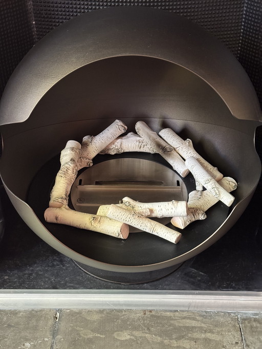 Vauni Globe fireplace (bioethanol)