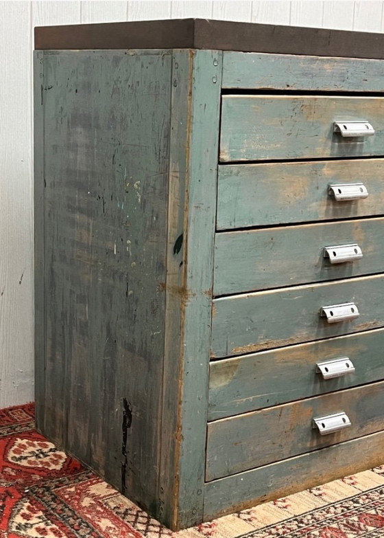 Image 1 of Gabinete de cajones