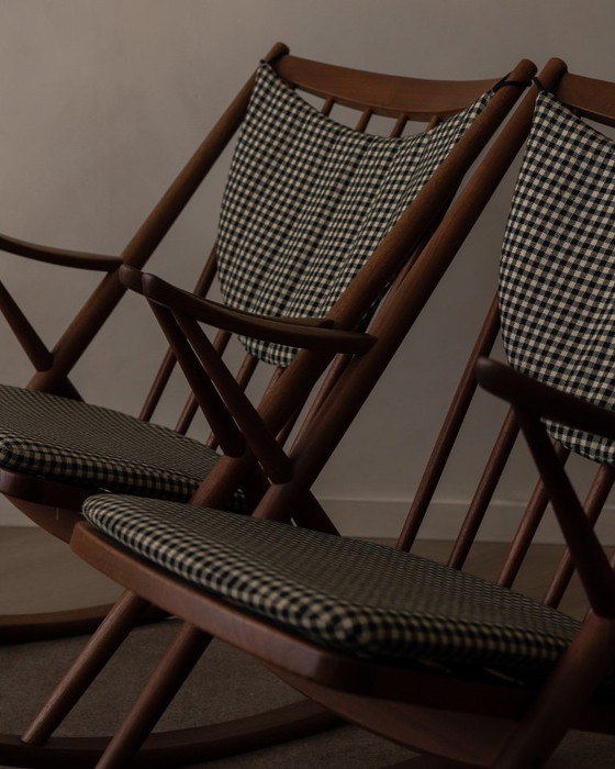 Image 1 of Set van 2 vintage Deense teakhouten schommelstoelen model 182 van Frank Reenskaug voor Bramin, jaren 1950.