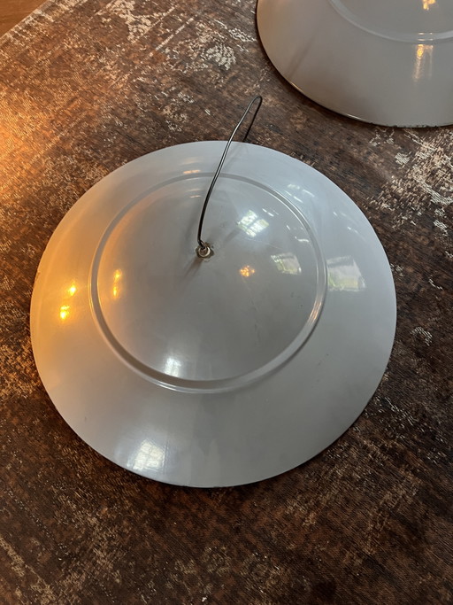 Paar industrielle Emaille-Pendelleuchten aus den 50er Jahren – plafondlampen, Iron