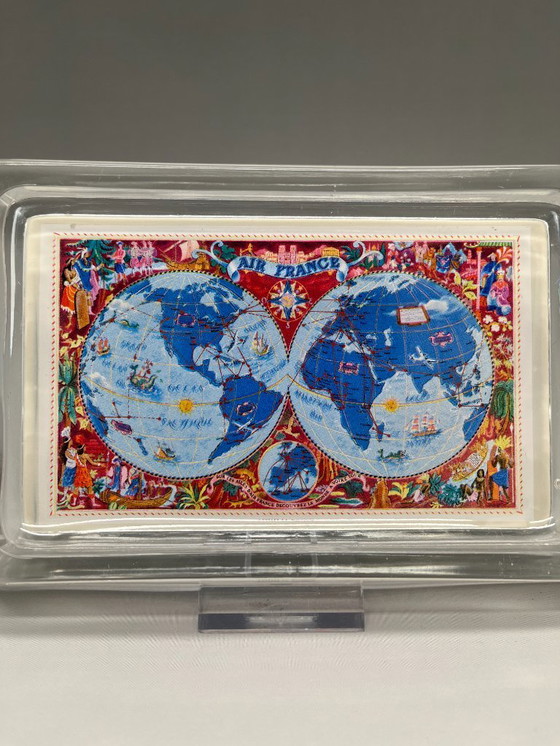 Image 1 of Vintage glazen asbak van Air France met wereldkaart – design uit het midden van de 20e eeuw