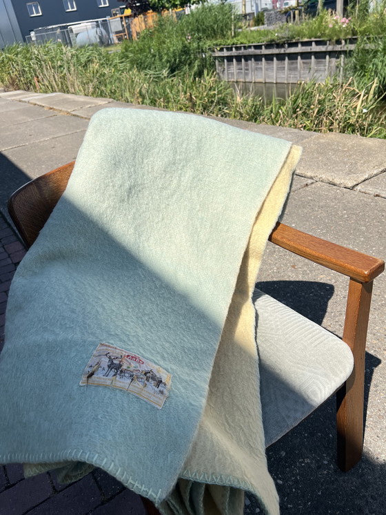 Image 1 of Wollen woonkleed lichtblauw en geel