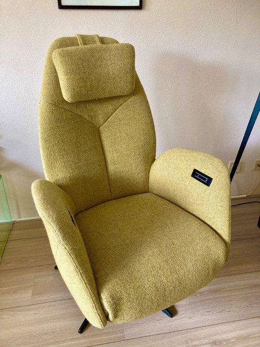 relaxation chair Twinz electrically operated.