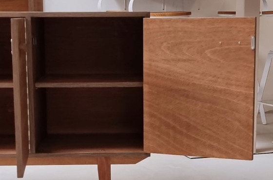 Image 1 of Elvan Highboard