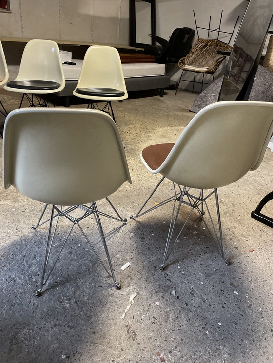 Image 1 of Vitra Eames (DSR)