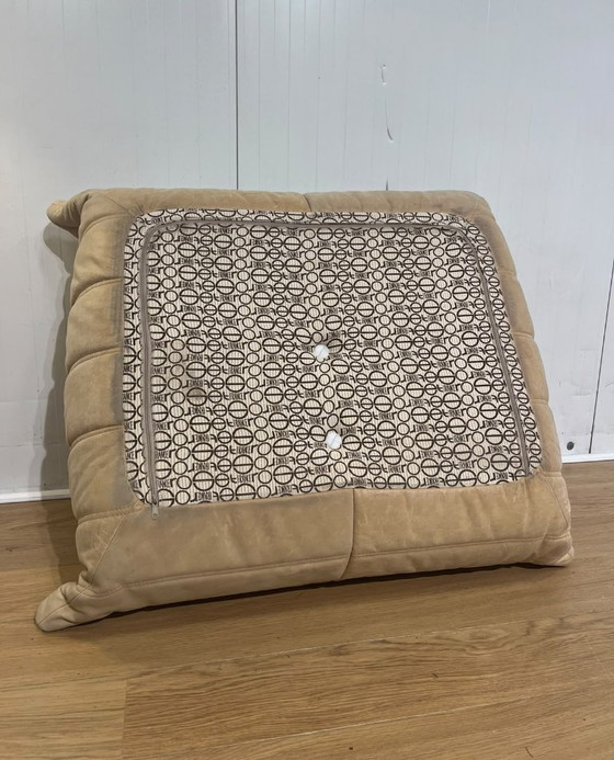 Ligne Roset Togo + Poef Garantie – Fauteuils, Other (photo 13 of 16)