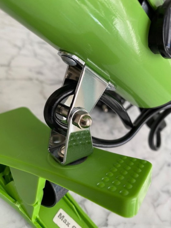 Image 1 of Lampada a morsetto Targetti in un bellissimo verde, prodotta in Italia