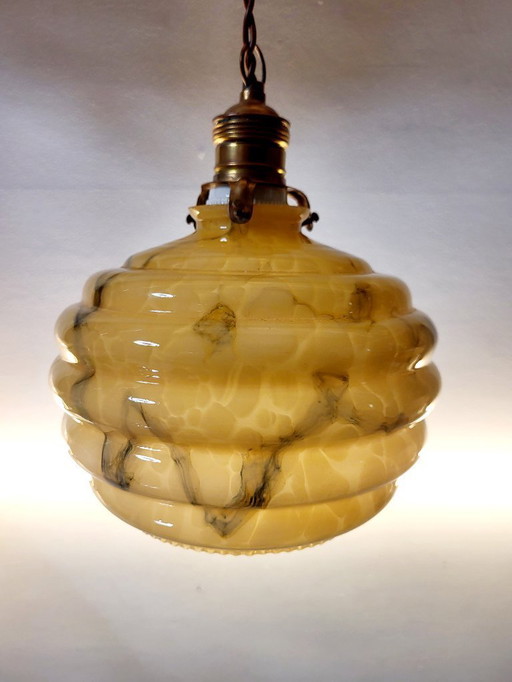 Art Deco Opaline Glazen Hanglamp, Gemarmerd, Messing, Jaren 1930