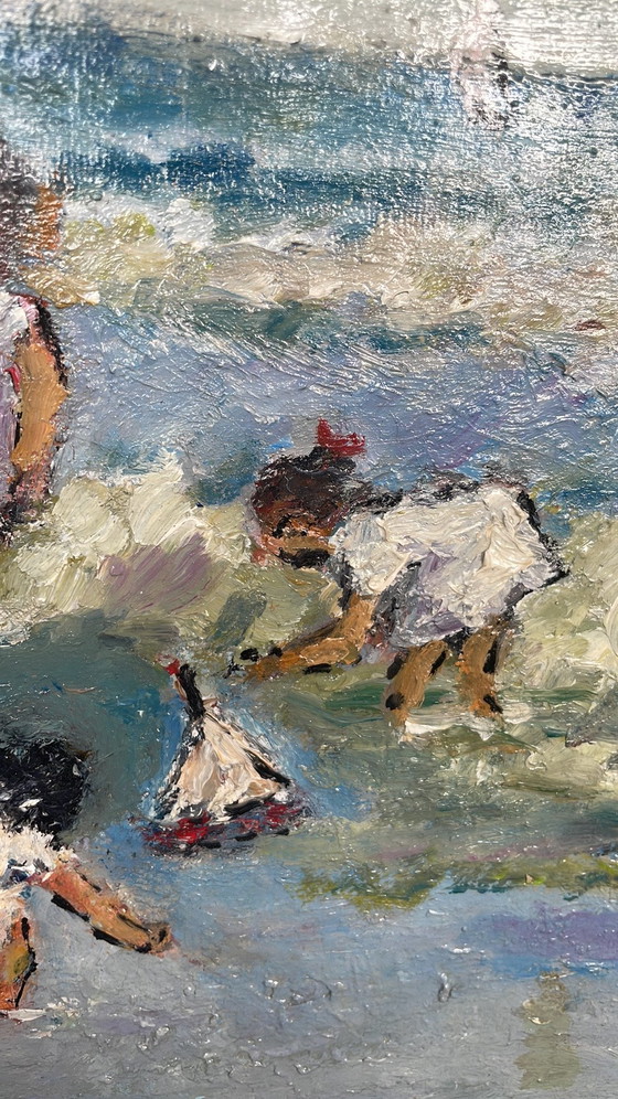 Image 1 of À la plage, huile sur toile, signée, encadrée