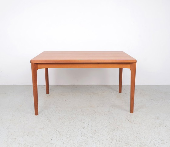 Image 1 of Deens design Henning Kjaernulf eettafel, 1960s