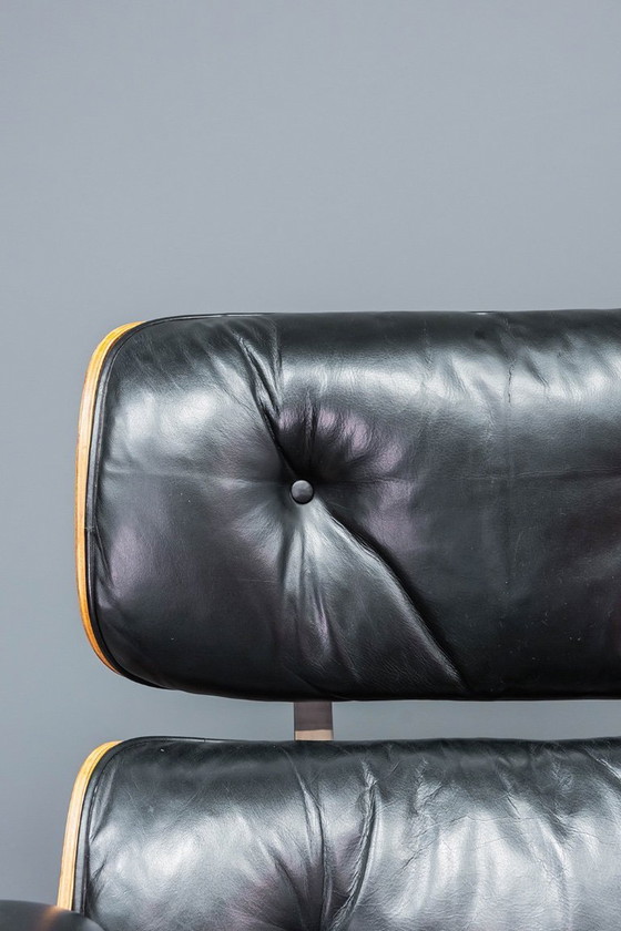 Image 1 of Eames lounge chair + ottoman