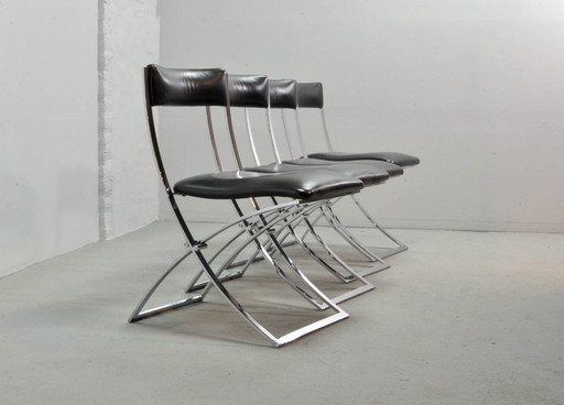 Superb Minimalistic Foldable Dining Chairs Designed by Marcelo Cuneo for Mobel Italia, Set of 4. Italy, 1970s.