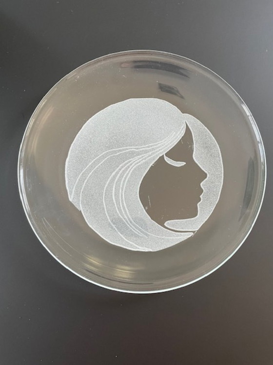 Image 1 of Vintage glazen schaal “La Femme” – Art Nouveau stijl