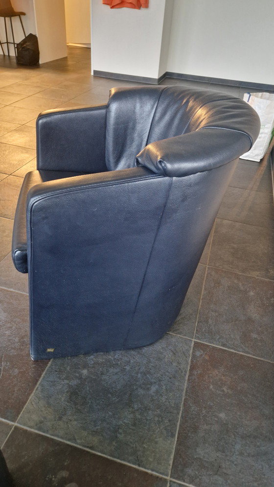 Image 1 of 2 fauteuils en cuir Rolf Benz + table en verre