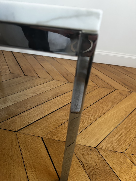 Set di 3 Tavolini da caffè Florence Knoll – Marmo Bianco Tipo Calacatta & Acciaio Cromato – 60 × 60 cm (photo 6 of 9)