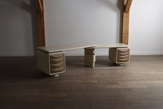 Image 1 of Ernest Igl Jet hoekbureau voor Wilhelm Werndl, jaren 70