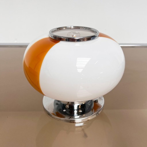 Italienische Tischlampe aus Opalglas, 1960er Jahre
