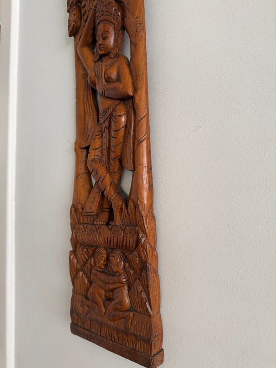 Hand-Carved Wooden Wall Panel – Apsara & Lovers – 56 cm – Décorations murales (photo 5 of 7)