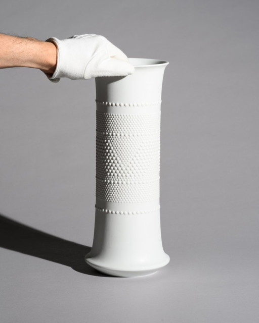 Rosenthal Studio-Line Porcelain Vase “3050/34” Tapio Wirkkala, 1966 Matte White