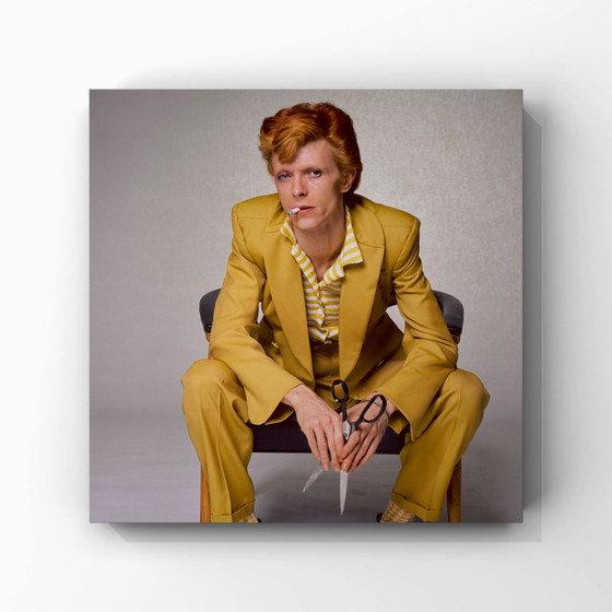 Image 1 of 1x David Bowie con traje de Freddie Burretti, Los Ángeles, 1974