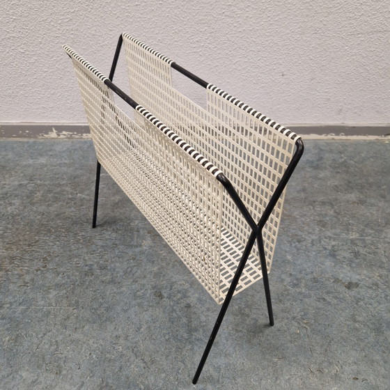 Image 1 of Portariviste anni '50, portaoggetti da lettura, cestino da lettura vintage in stile pilastro