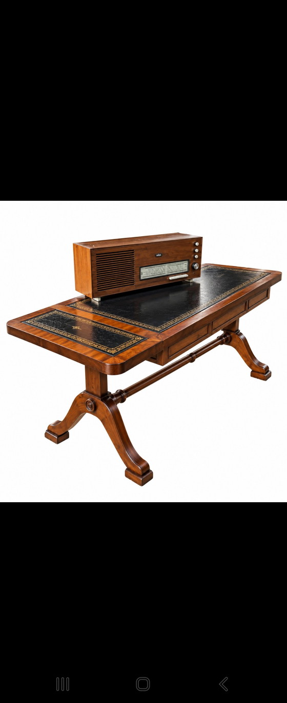 Classic English Coffee Table 'RAC Royal Antique' – Drop-leaf – Wood (photo 2 of 7)