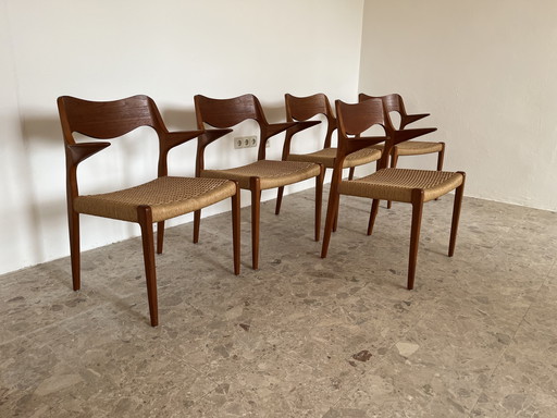 Niels Otto Møller, modèle 55, pour J.L. Møllers Møbelfabrik