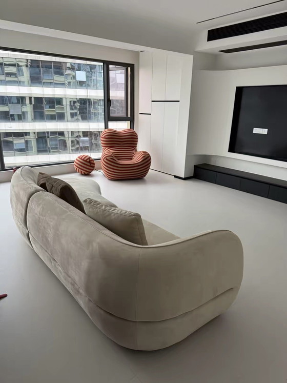 Image 1 of Icon Design "UP" fauteuil en voetenbank - Soara patroon

Nieuw