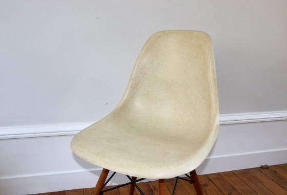 Image 1 of Vintage Eames DSW-stoel van Herman Miller, Mobilier International, 1960